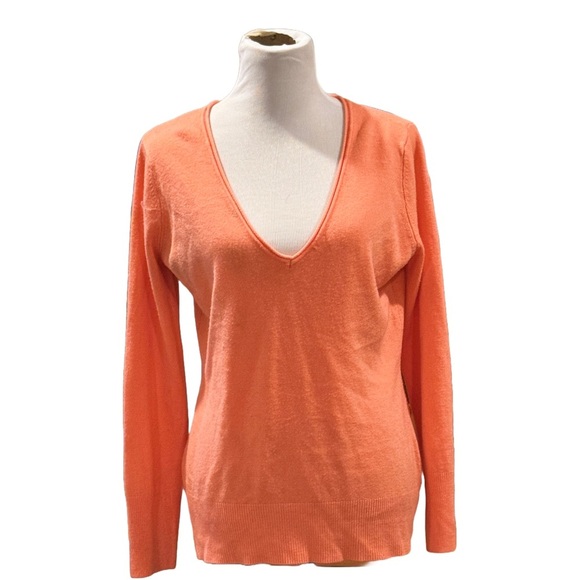 NEW YORK & CO Coral Orange Peach V-Neck Sweater Top Large - Picture 1 of 3